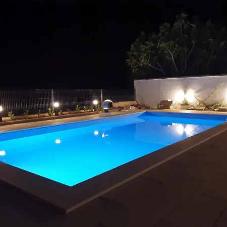 A3 Kevic Apartment